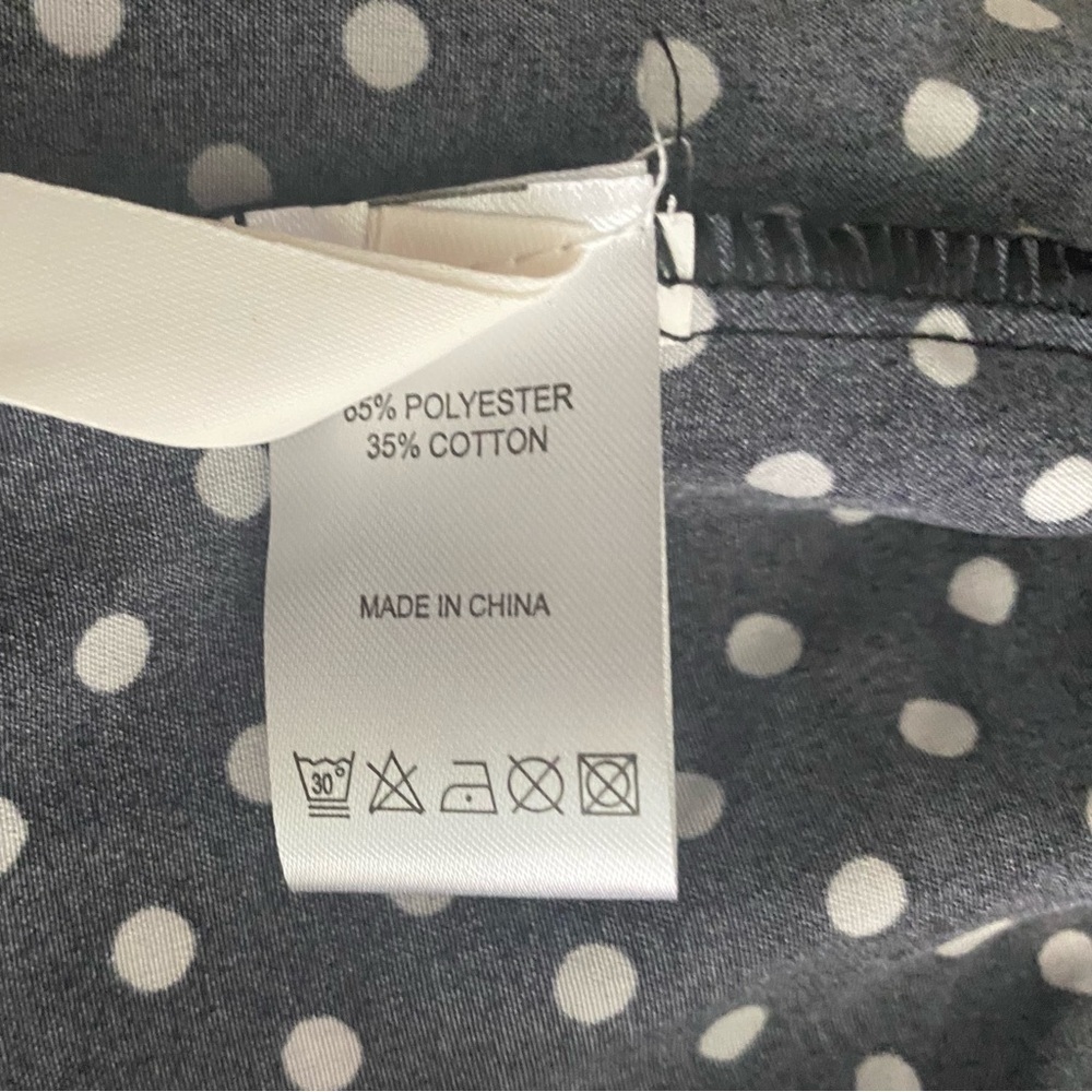 NWT-USTYLE-BLACK WITH WHITE POLKA DOT DRESS-SIZE MEDIUM - Picture 9 of 10
